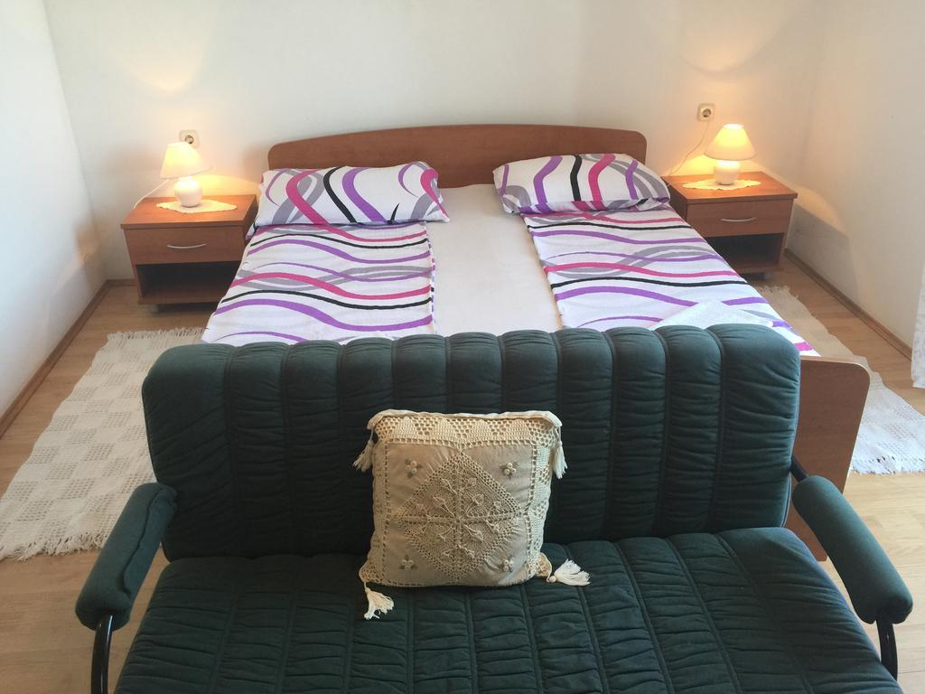 Zule Apartment Roč Eksteriør billede